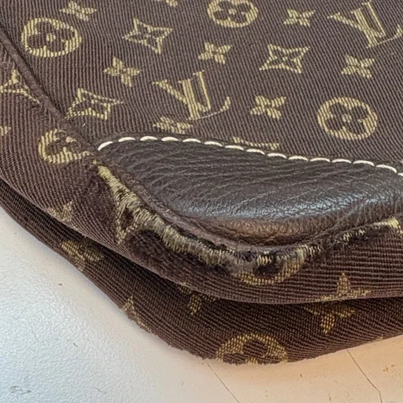Louis Vuitton Brown Monogram Shoulder Bag - Picture 3 of 15